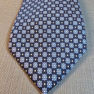 Lands' End Men's Necktie Blue Floral Flowers Handsewn USA Imported Fabric